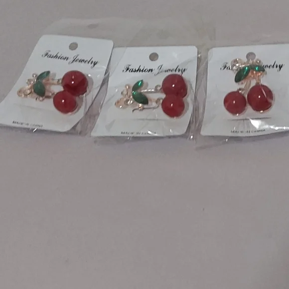 Fashion Jewelry Red Cherry Brooch - Picture 5 of 6
